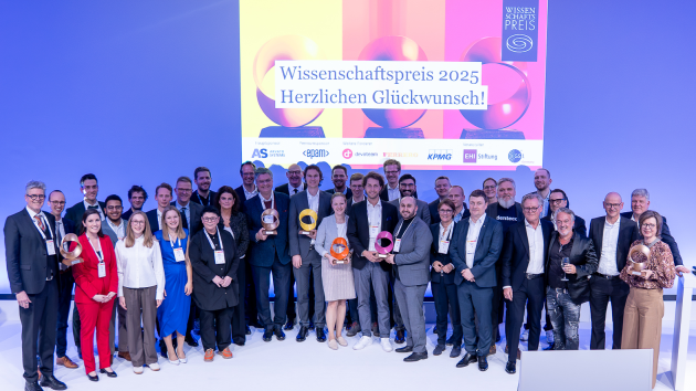 EHI und GS1 verleihen Wissenschaftspreis 2025 - Preisträger:innen und Laudator:innen des Wissenschaftspreises 2025 - Quelle: EHI/GS1